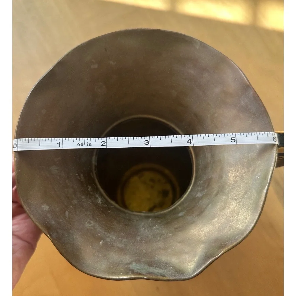 Vintage Hammered Brass Vase Ruffled Scalloped Rim Twisted Rope Detail 9‎ Inch